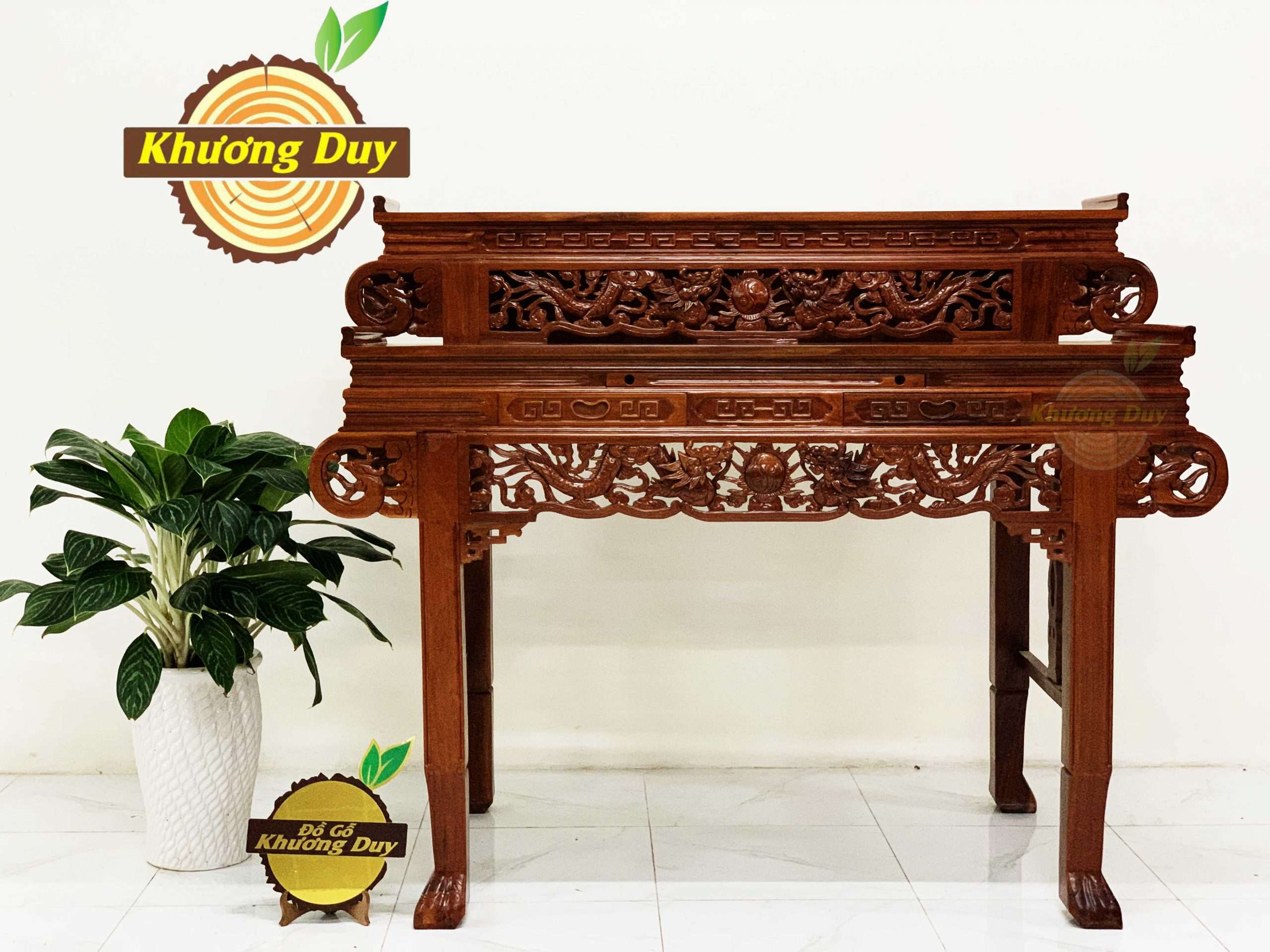 Bàn thờ gia tiên gỗ Căm Xe BT07