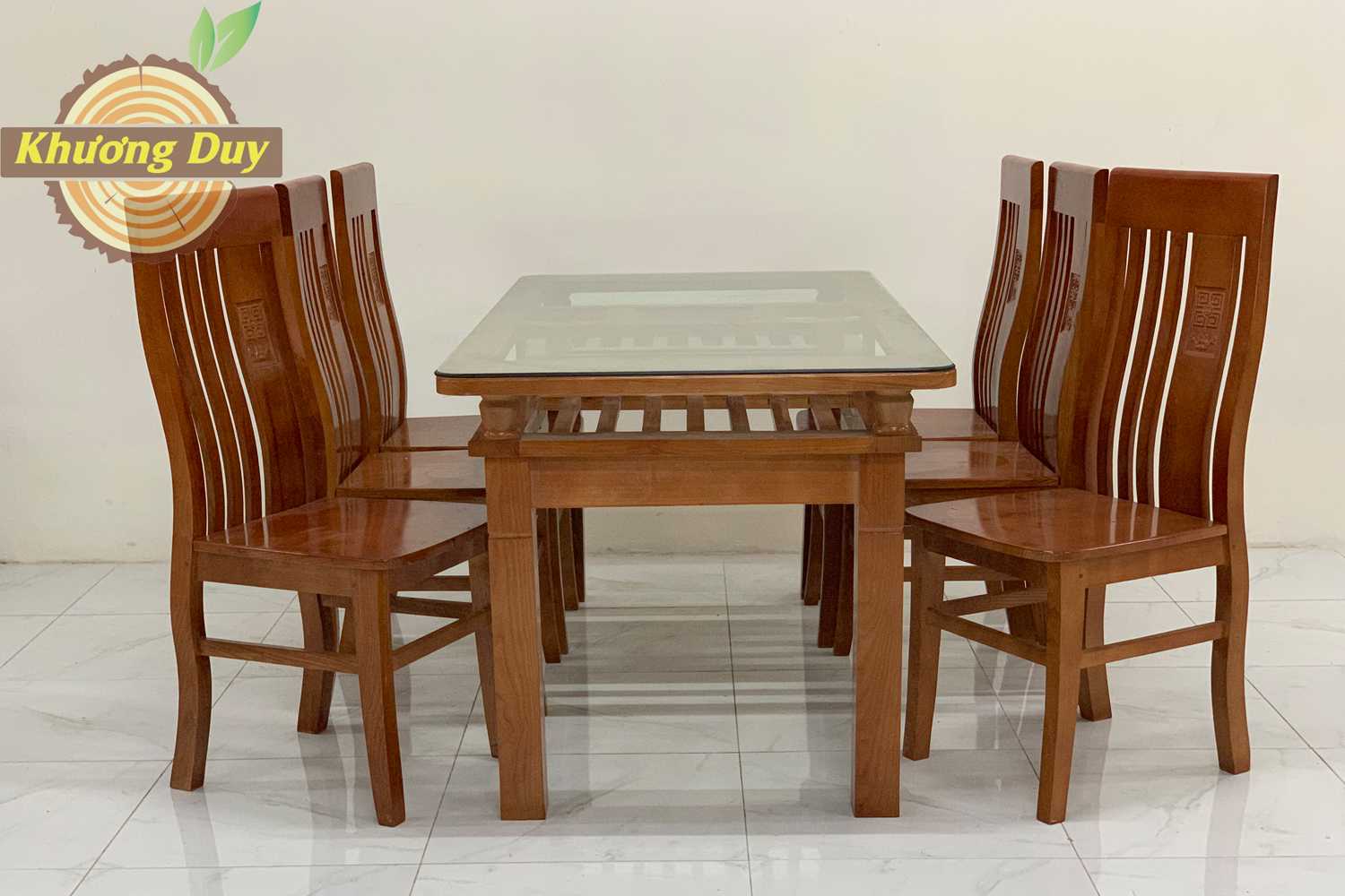 Bộ bàn ăn gỗ Sồi 2T07