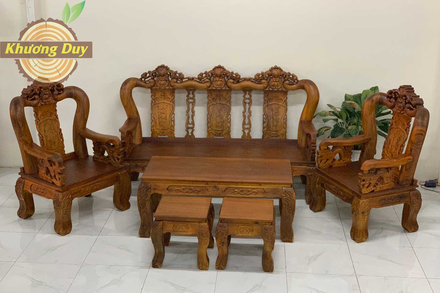 Bộ sofa gỗ Tràm chạm hoa GT24
