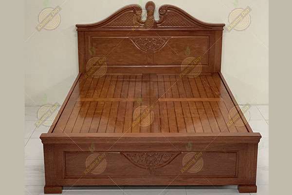 Giường ngủ gỗ căm xe cánh chim GN04